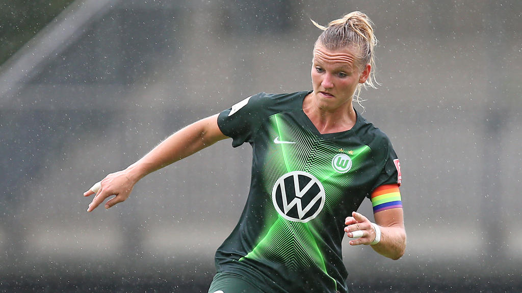 Frauen Bundesliga » News » Kinderwunsch Popp denkt an Karriereende