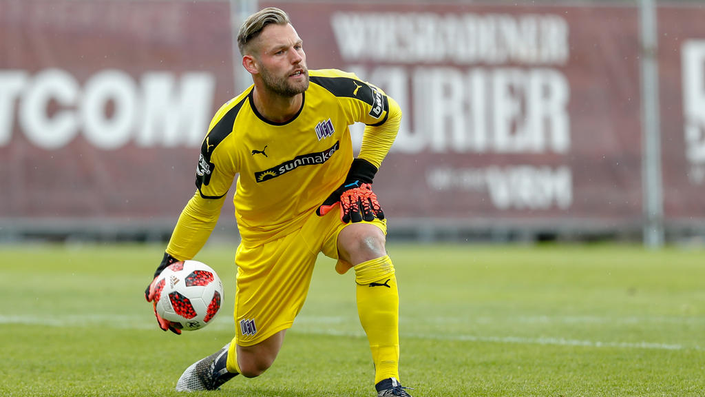 VfL Osnabrück verlängert mit Torwart Philipp Kühn