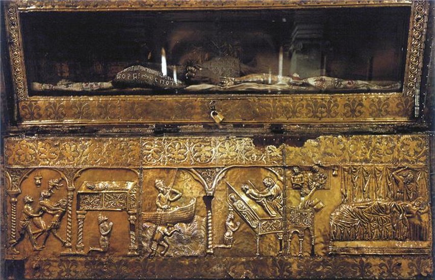 Silver Casket of St Simeon Sightseeing Zadar