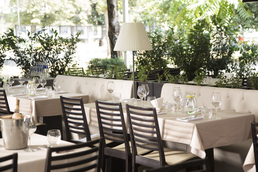 Crystal Burger & Steak Ring Mall Restaurants in Sofia Sofia