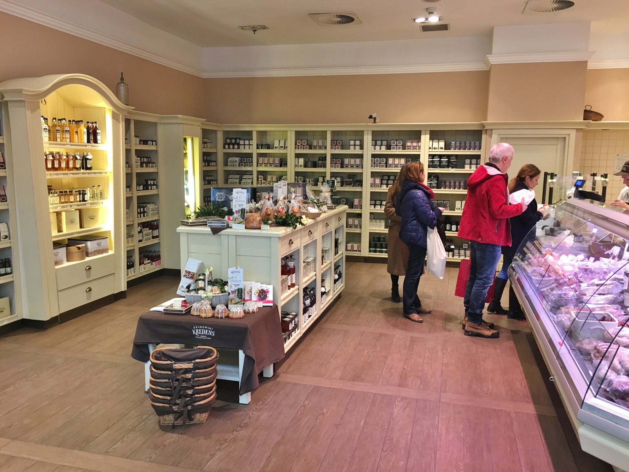 Krakowski Kredens Shopping in Kraków Krakow