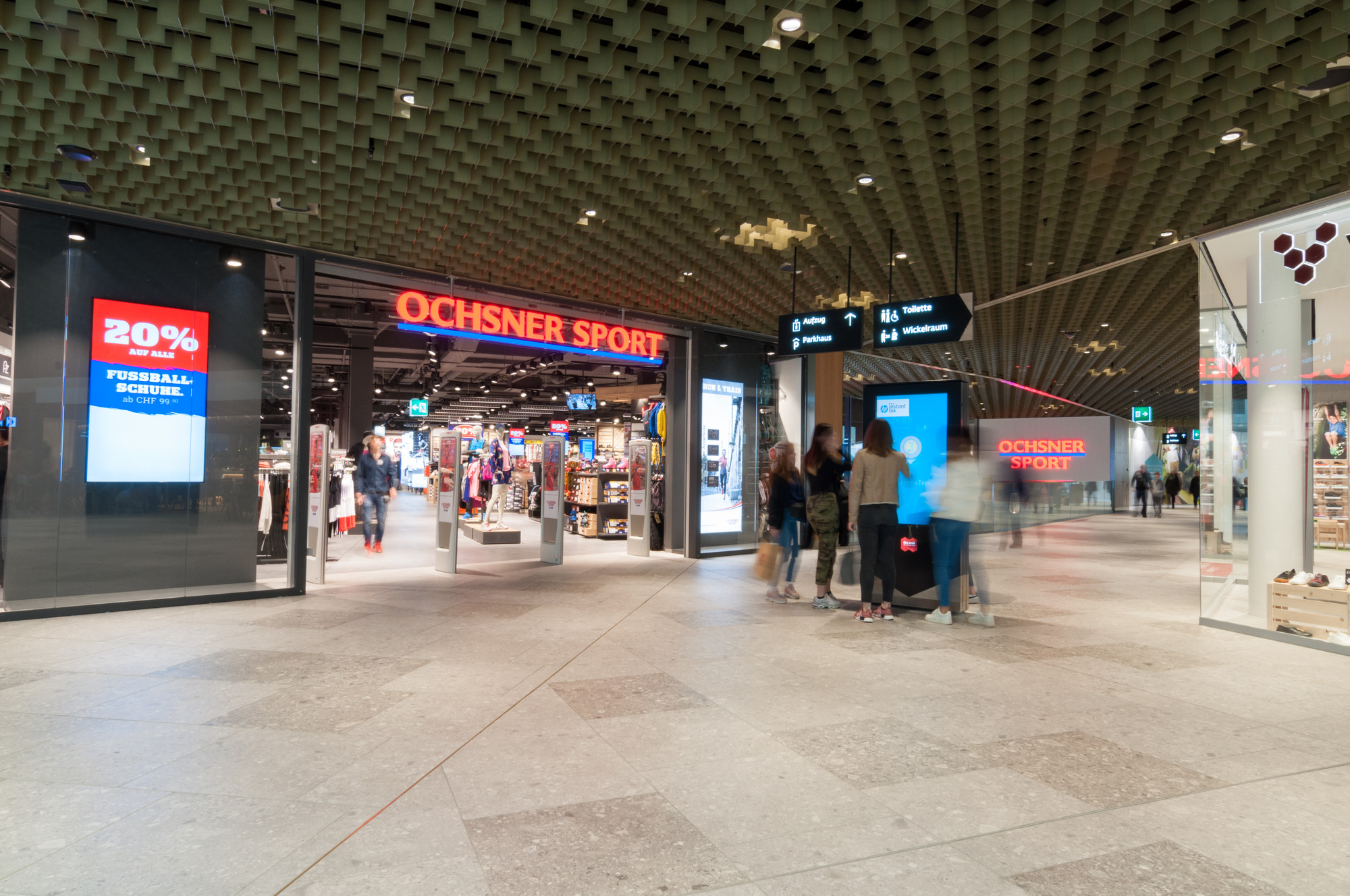 Ochsner Sport Shopping Lucerne