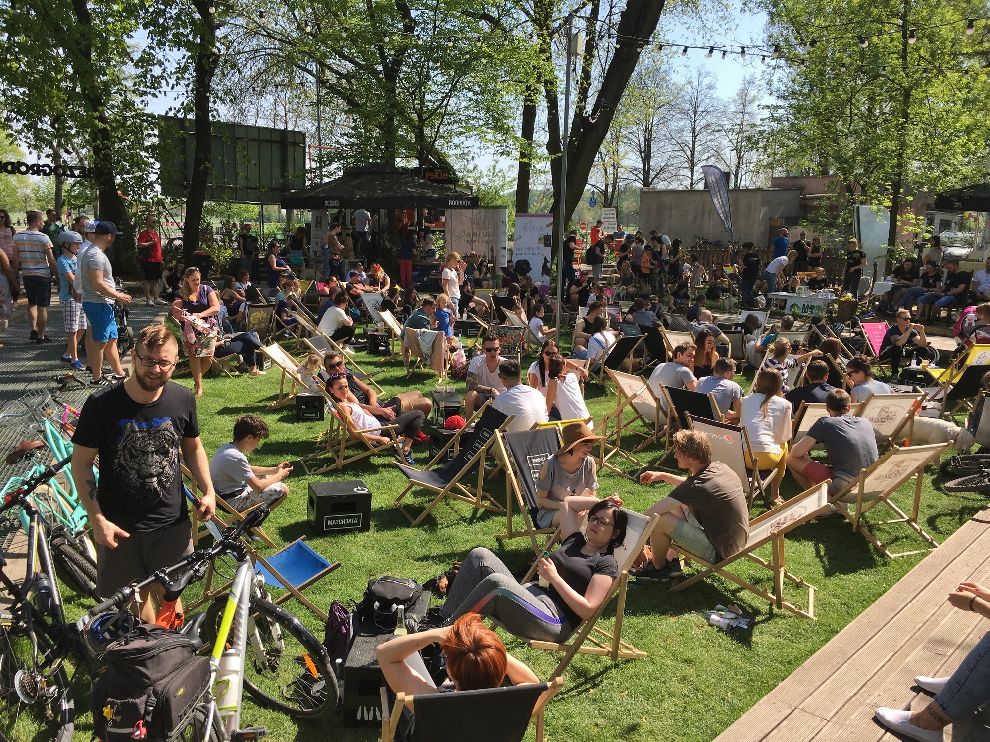 Bezogródek Food Truck Park Kraków Restaurants Krakow