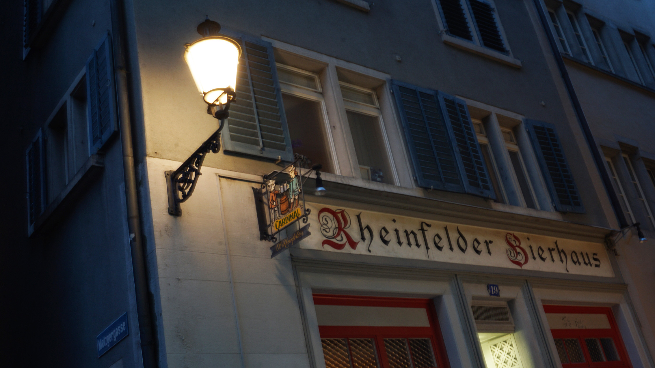 Rheinfelder Bierhaus / De Bluetig Duume Restaurants Zurich