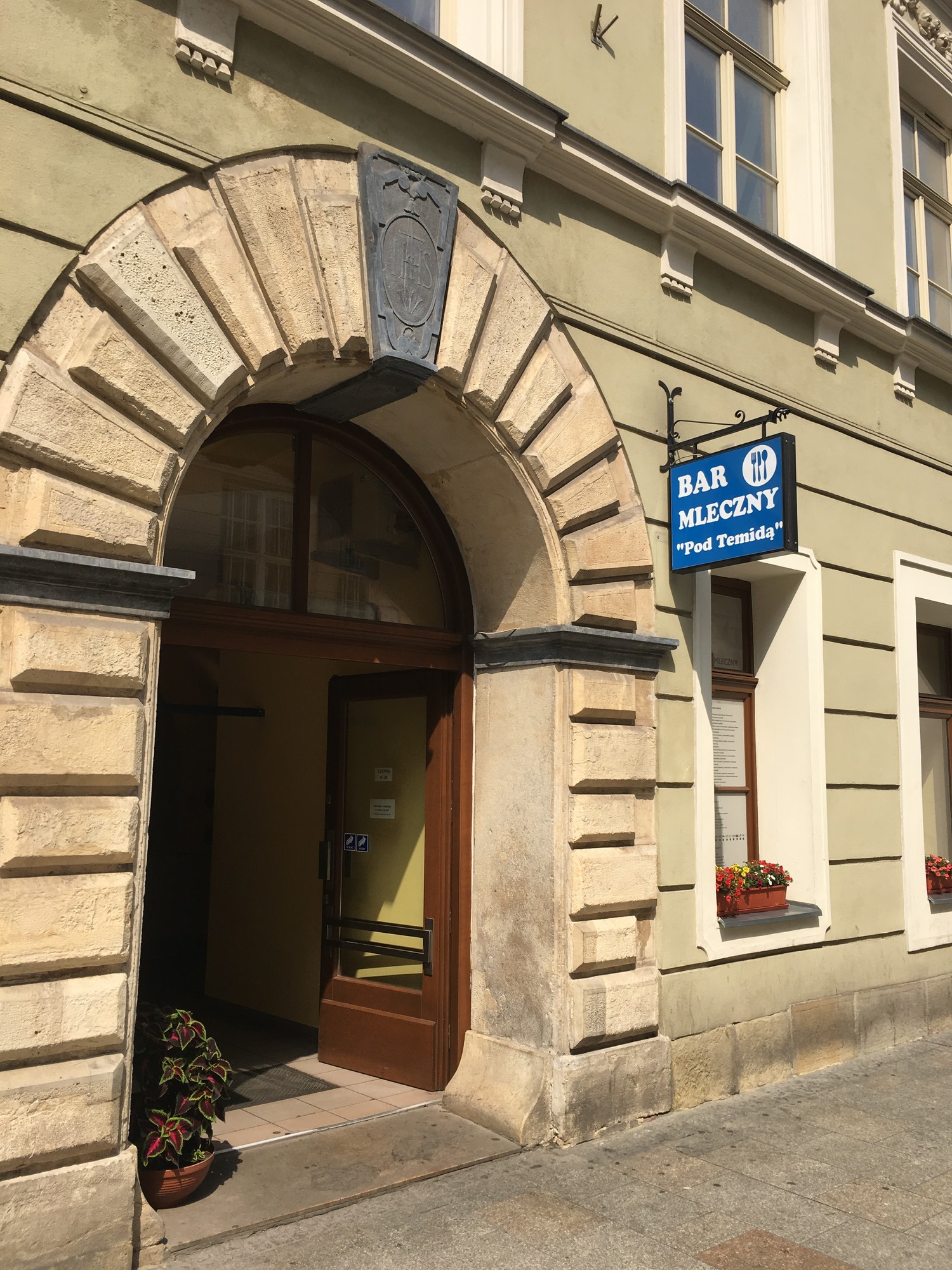 Pod Temidą Milk Bar Kraków Restaurants Krakow