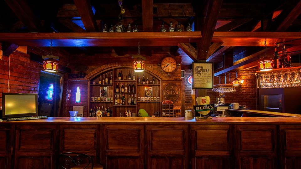 Cheers Pub Tulcea Danube Delta