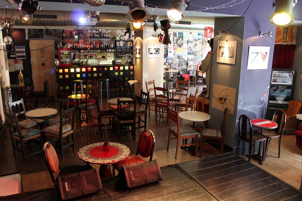 La Fada Ignorant | Bars, Pubs & Clubs | Andorra La Vella 667_x_1000_jpg