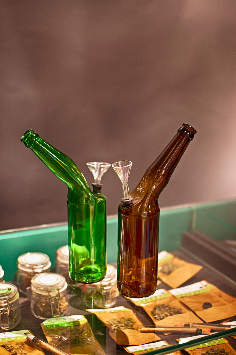 Mops Cannabis Store Shopping in Kraków Krakow