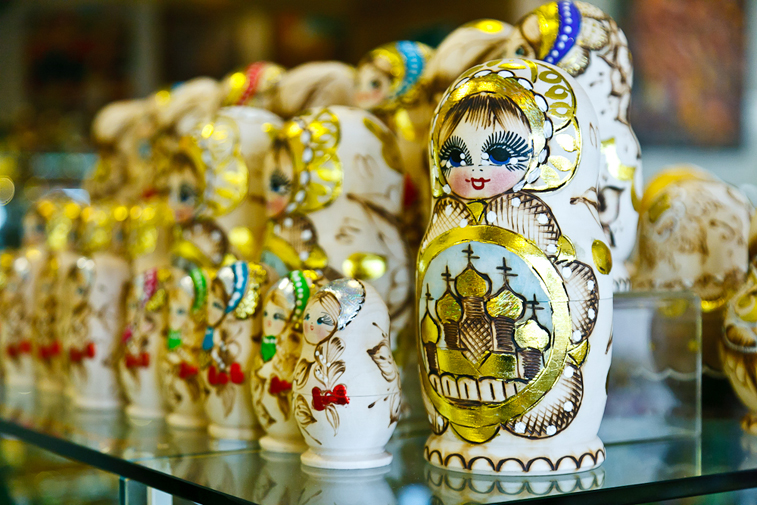 Gifts and Souvenirs Shopping St. Petersburg