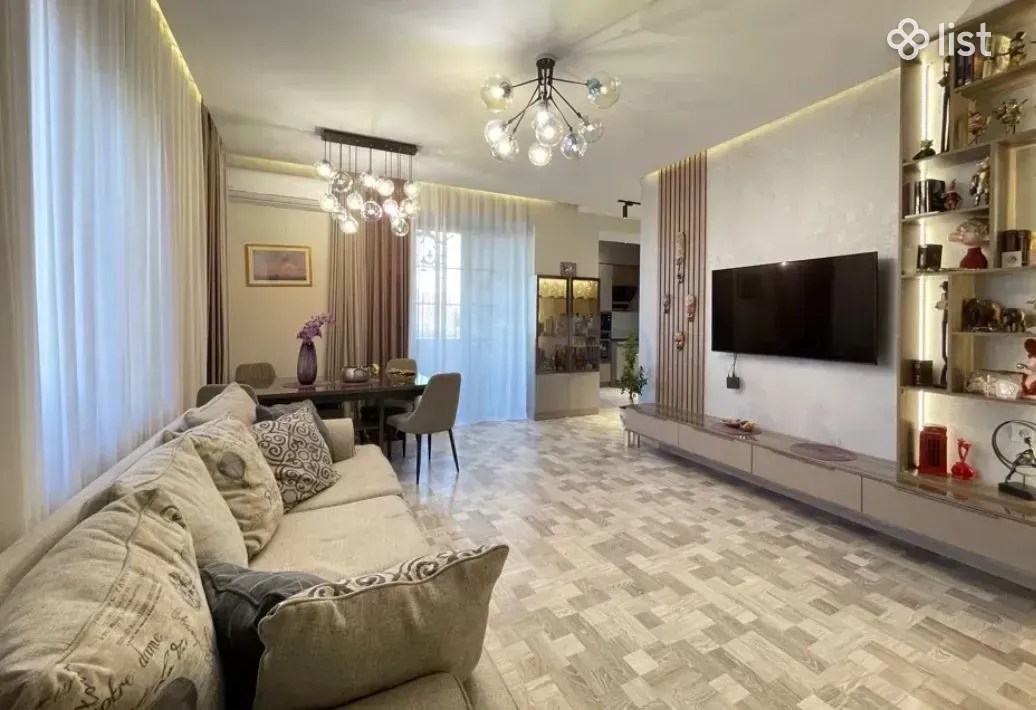 3 room apartment in a new building, Saryan Street, 110 sq.m., 3/5 floor