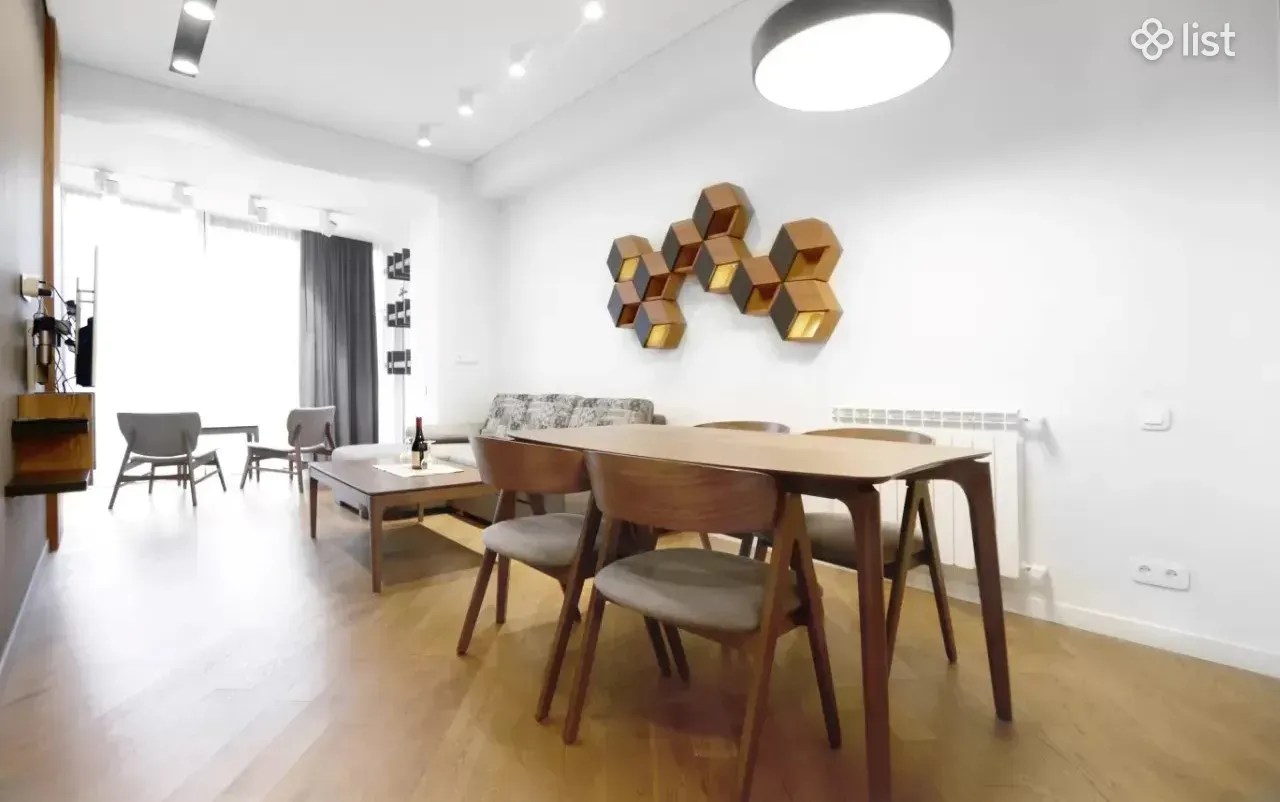 3 room apartment in a new building on Nalbandyan street, 85 sq.m