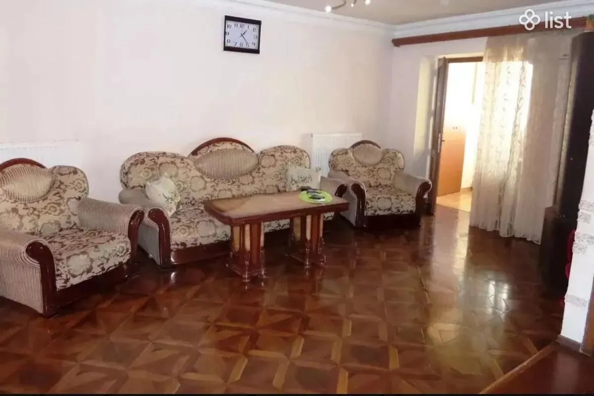 3 room apartment on Dro street, 80 sq.m., major renovation, stone