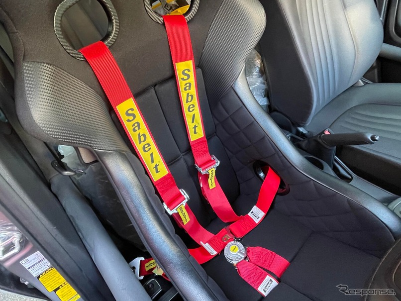 名門SIMPSON5点式シートベルト 内装品、シート