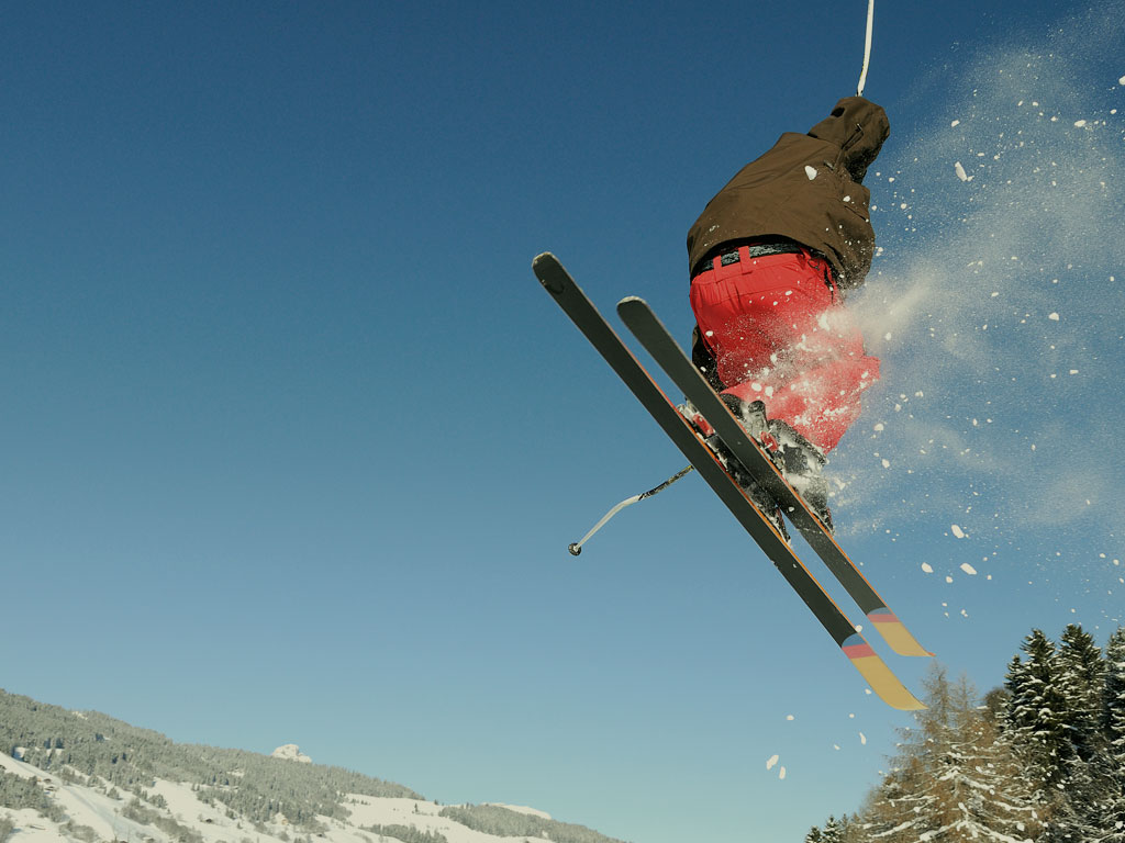 How To Fly With Skis Sierra Blog