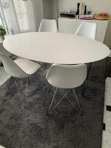 plaine matbord Plaine Matbord + Stolar - - Tiptapp