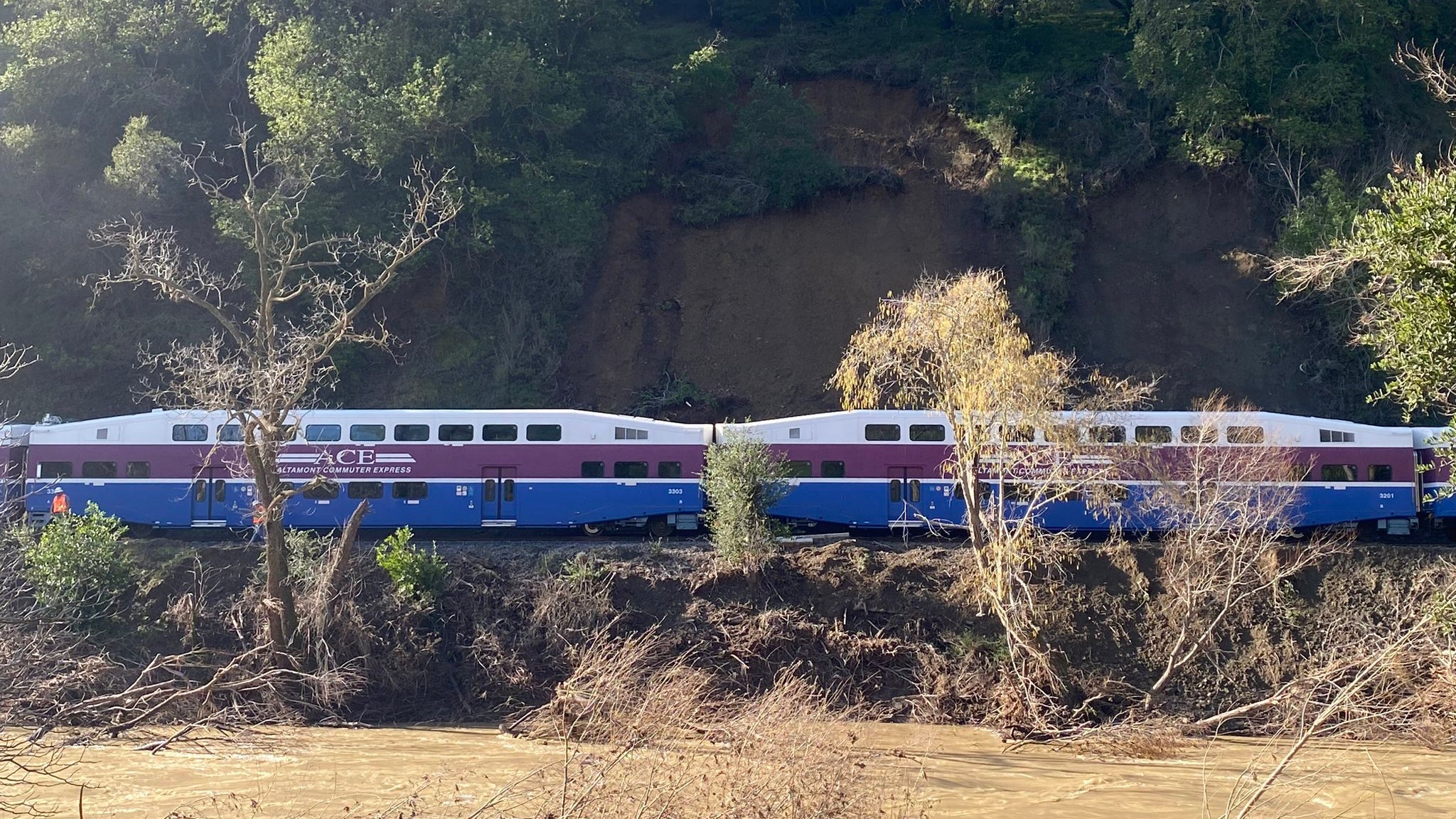 Hundreds Evacuated From California Commuter Train After Mudslide Blocks