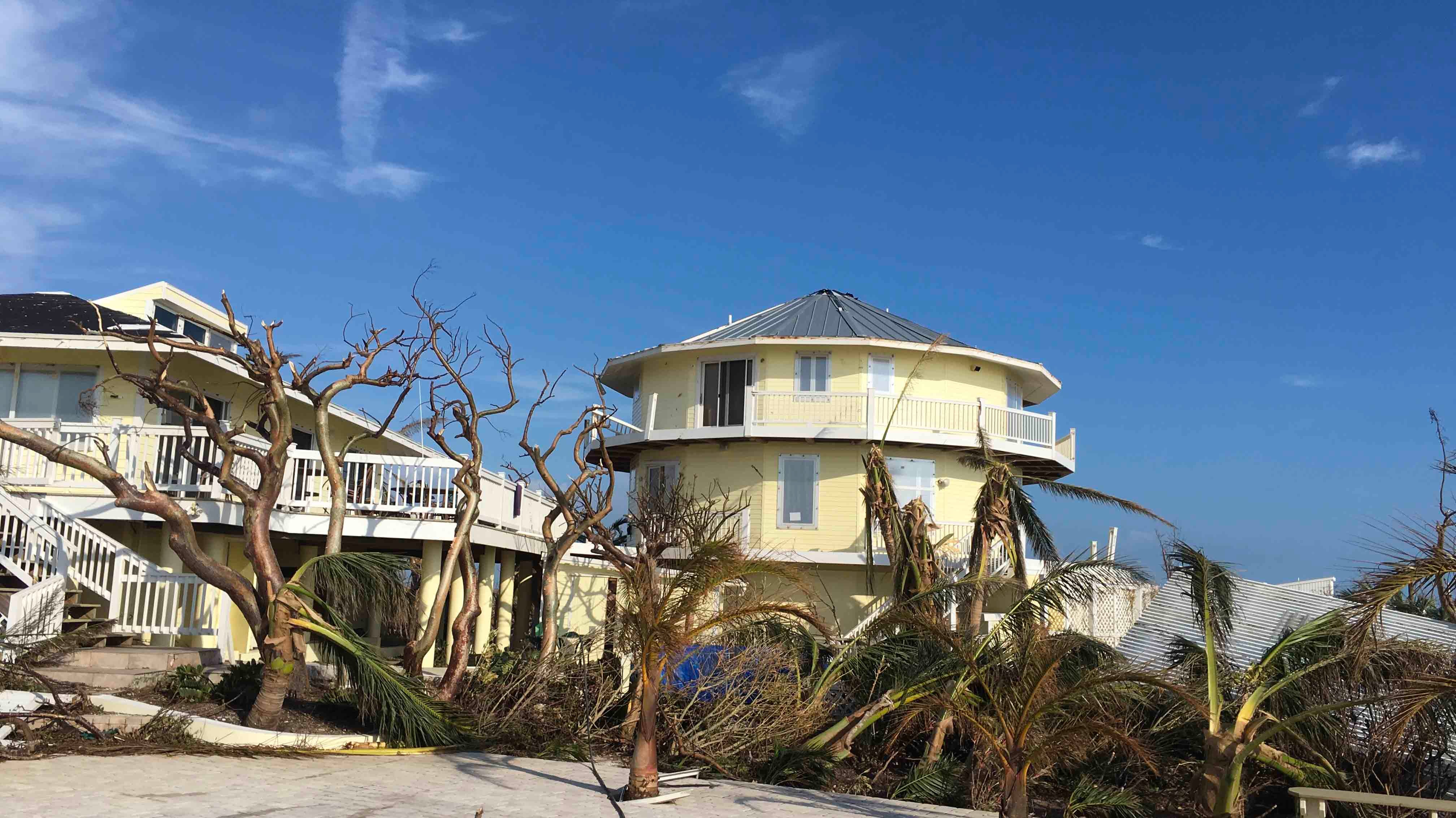 40+ Houses That Can Survive A Hurricane Gif Artistry