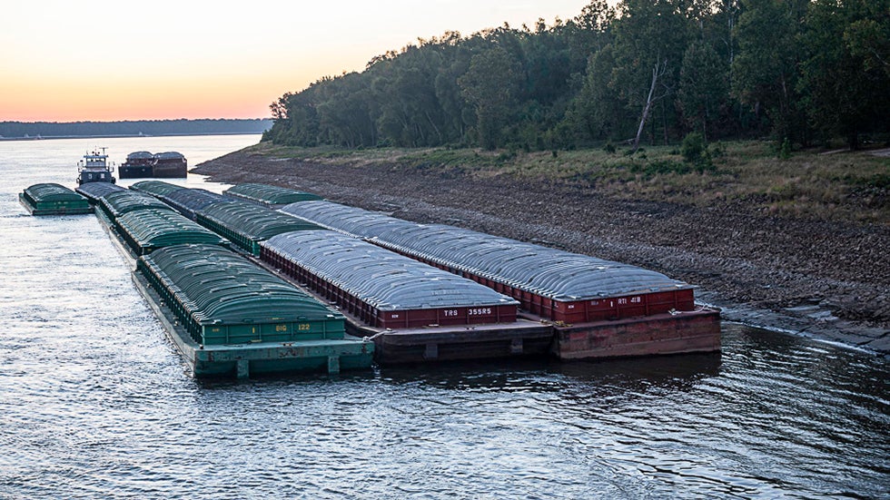 Impacts Of Mississippi River's Low Water Levels Reach Far Beyond Barge
