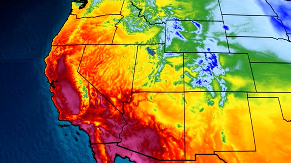 Pilot Captures St. Elmo’s Fire in Sky Over Videos from The