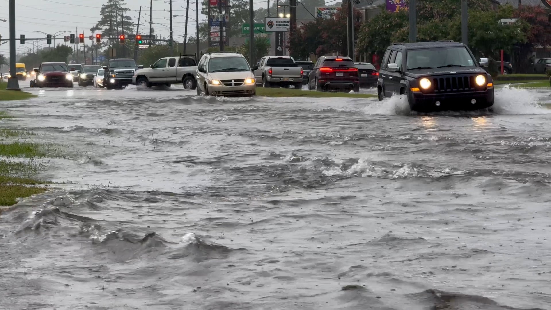 Gulf Rainmaker Floods Southern Louisiana Videos from The Weather Channel