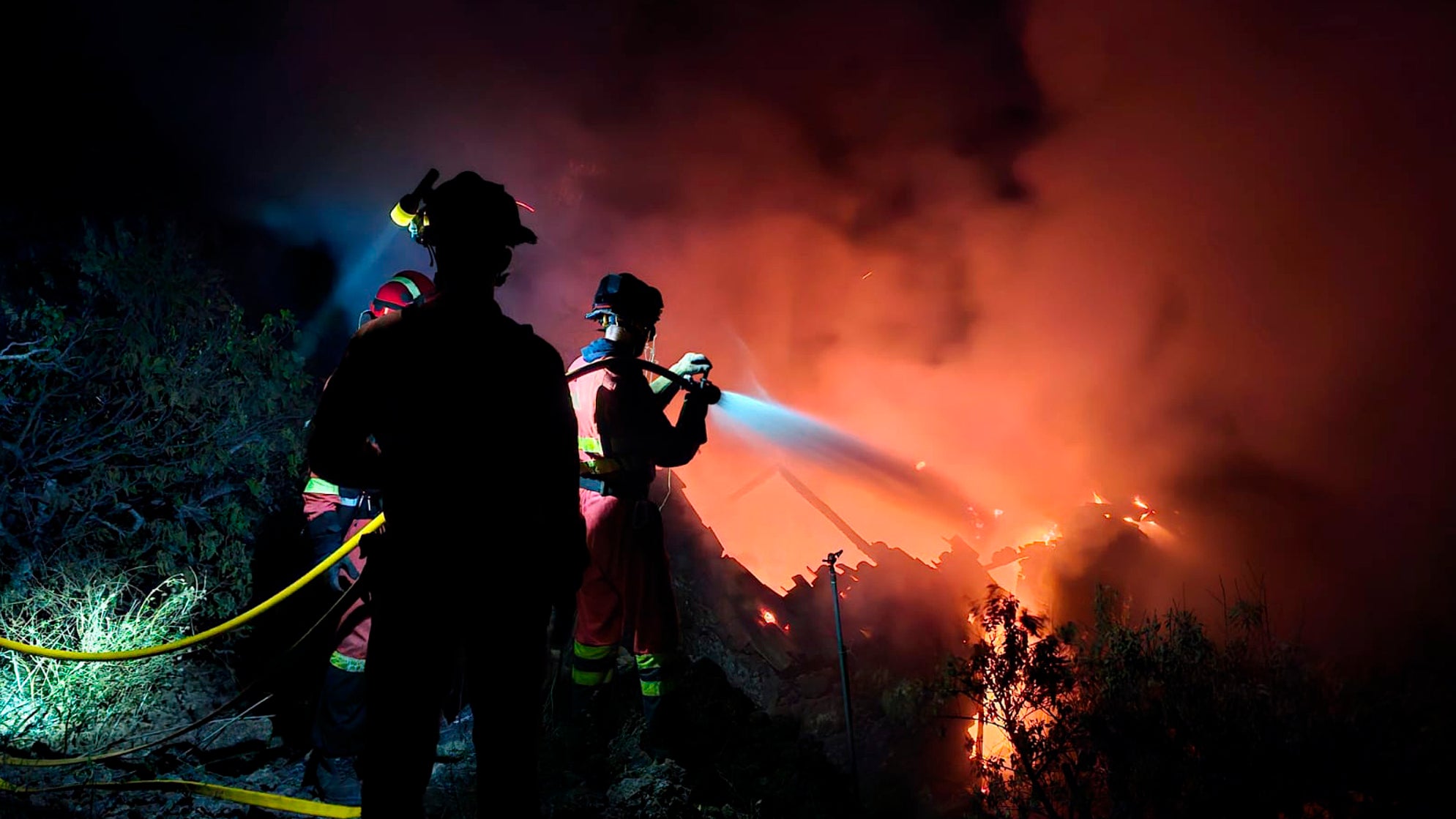 Waldbrand auf La Palma Mehr als 4000 Menschen evakuiert