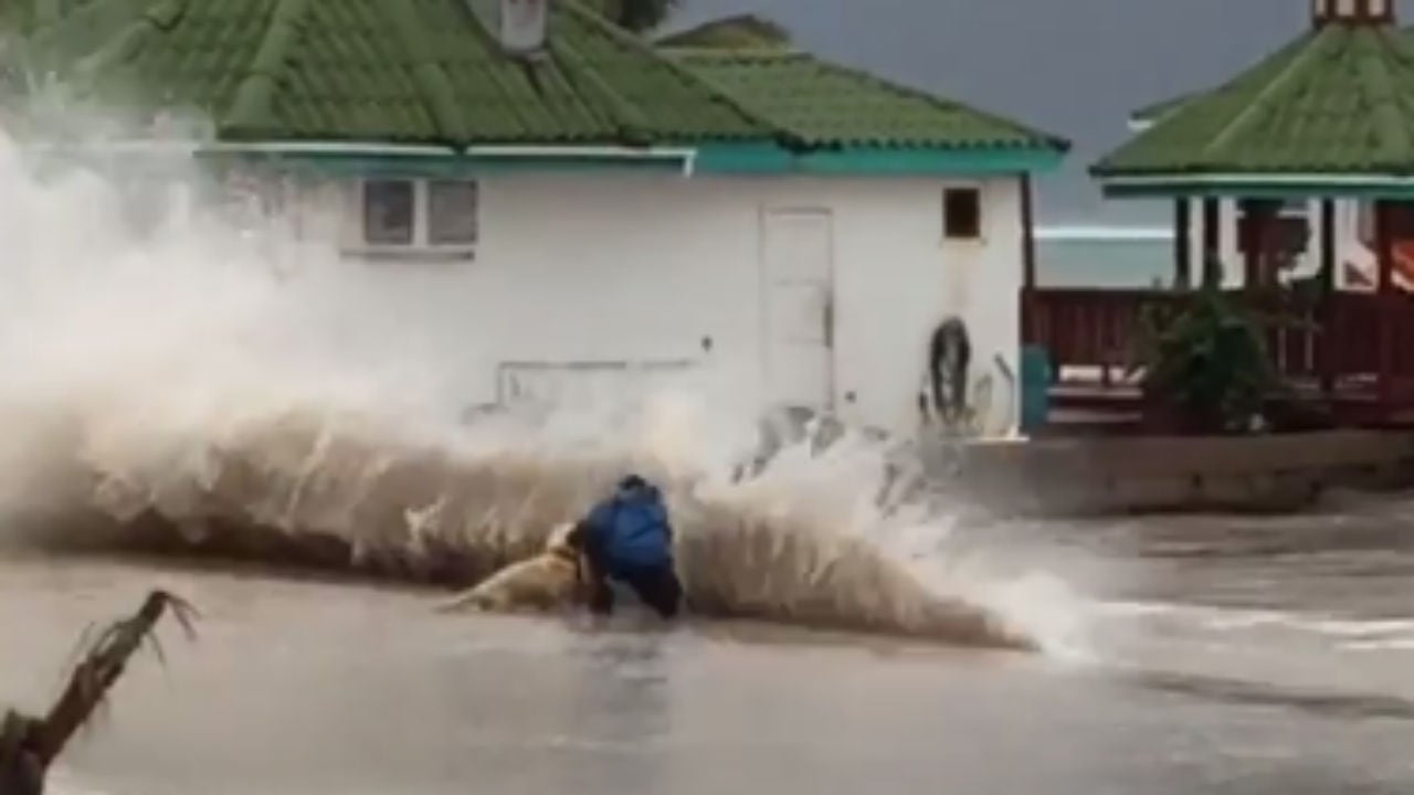 Hurricane Earl Plows Through the Caribbean, Makes Landfall in Belize