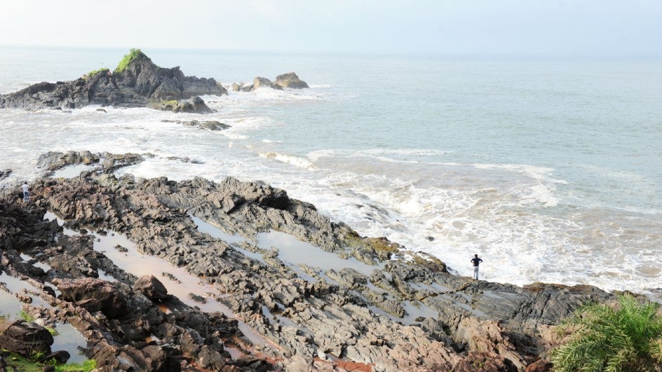 Geologist Finds Plastic Rocks Made from Natural Geological Processes