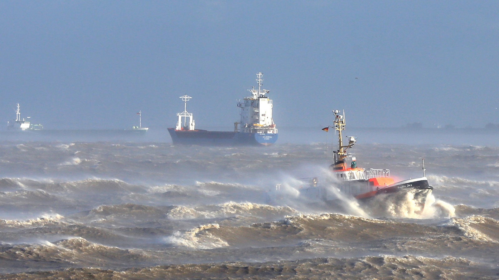 161 km/h auf Borkum, Flensburg schließt Schulen Wo jetzt Orkantief