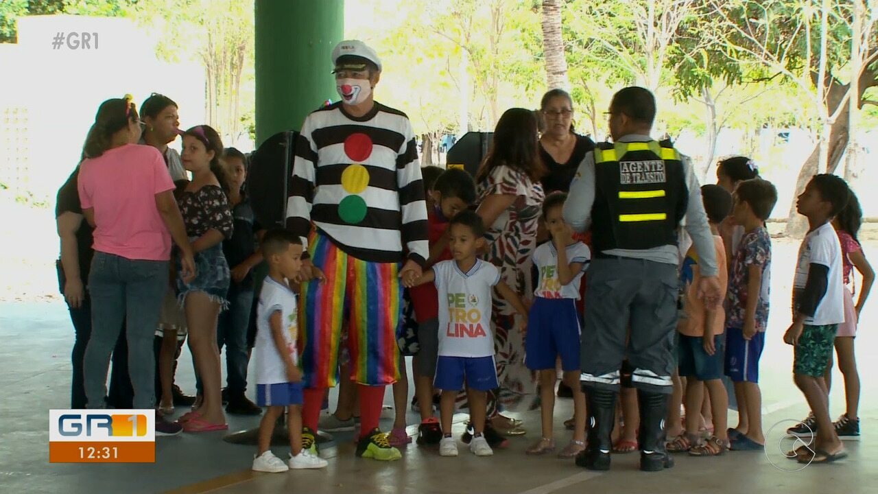 Vídeo Projeto 'Turminha do Trânsito' incentiva as crianças a