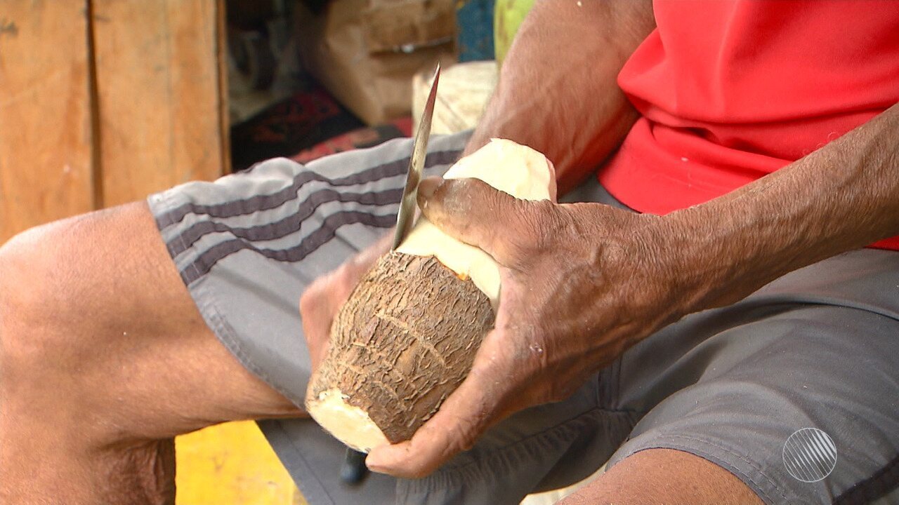 Feirantes falam sobre o perigo de se machucar no trabalho