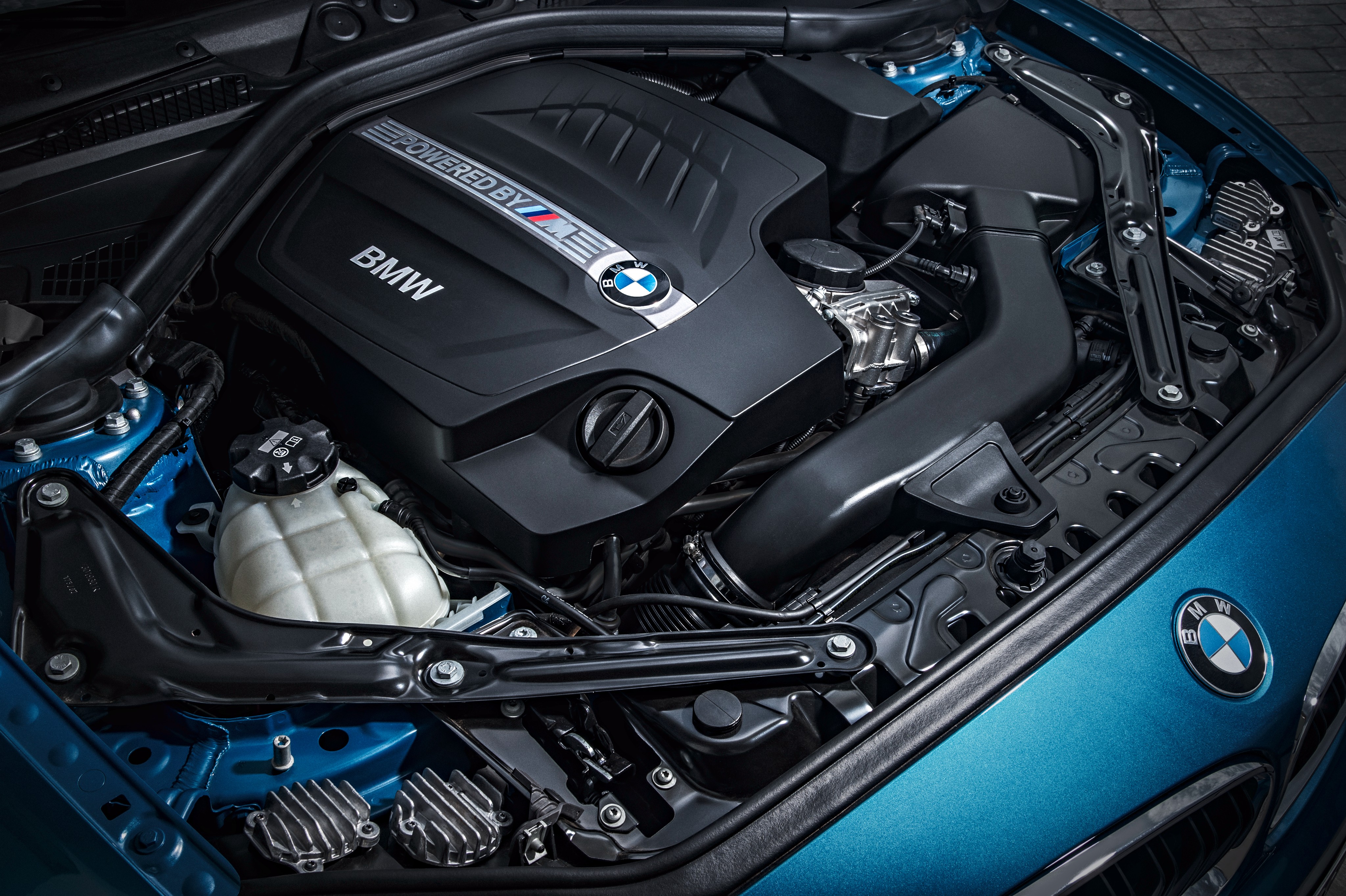 BMW M2 (F87) Specs, Performance & Photos - 2015, 2016, 2017, 2018