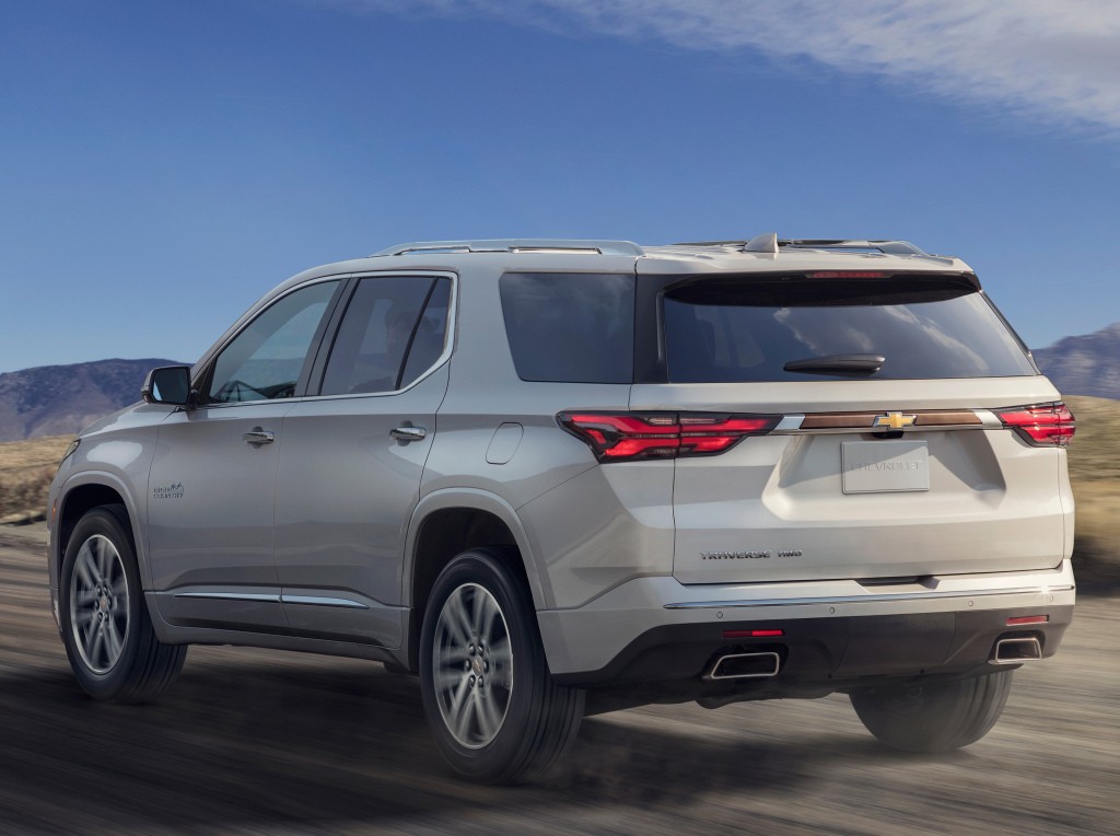 CHEVROLET Traverse specs & photos 2020 autoevolution