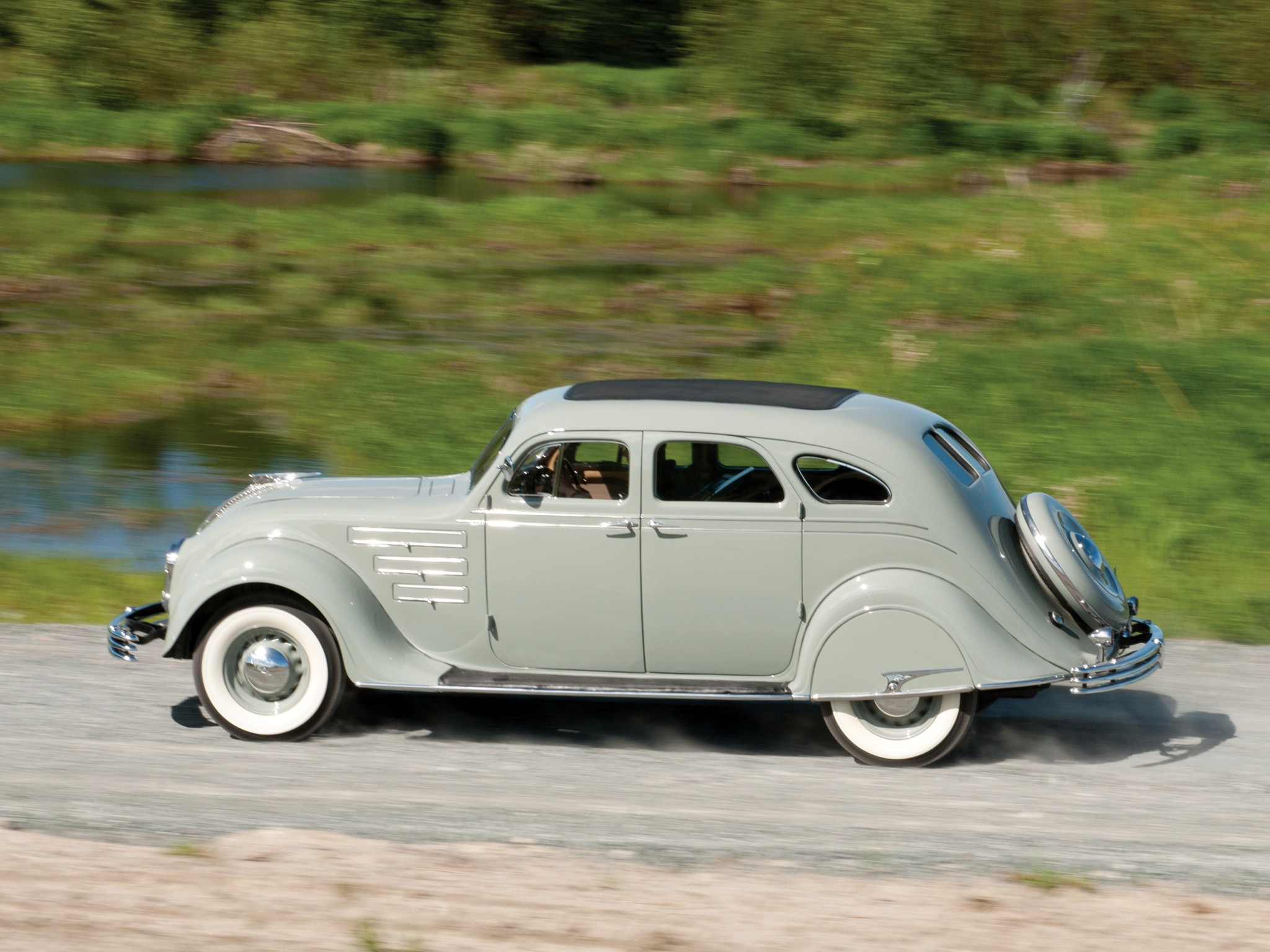 CHRYSLER Airflow specs & photos 1934, 1935, 1936, 1937 autoevolution