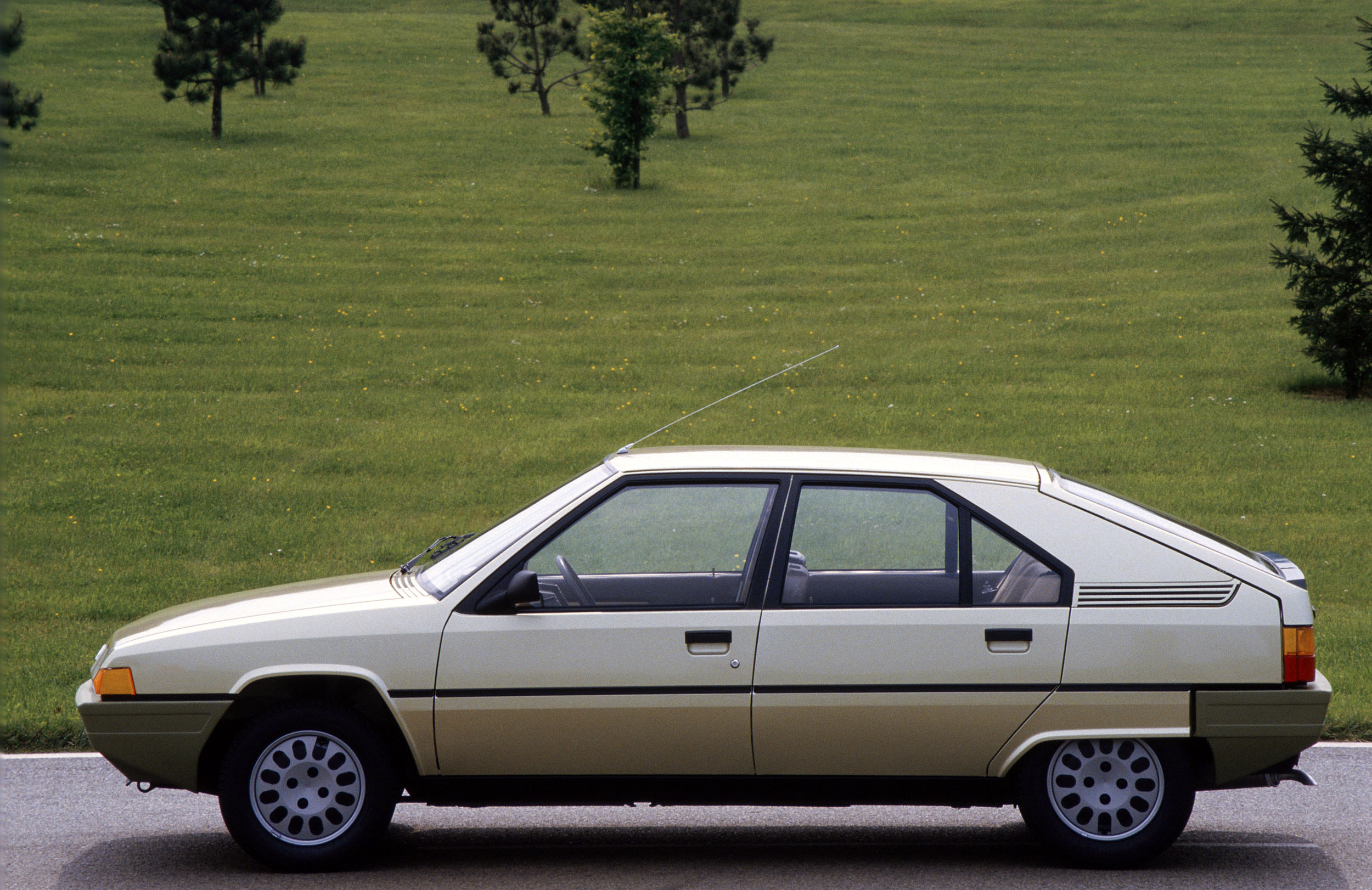 CITROEN BX specs & photos 1983, 1984, 1985, 1986 autoevolution