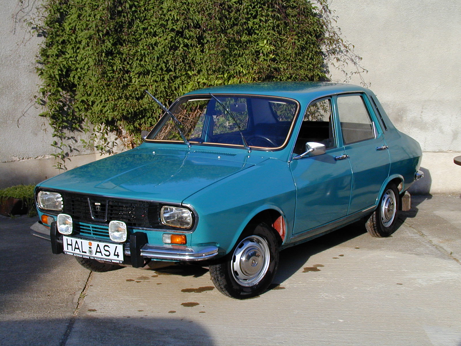 DACIA 1300 specs & photos 1969, 1970, 1971, 1972, 1973, 1974, 1975