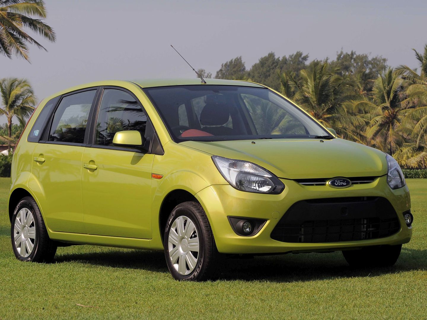 FORD Figo 2010, 2011, 2012, 2013, 2014, 2015, 2016, 2017 autoevolution