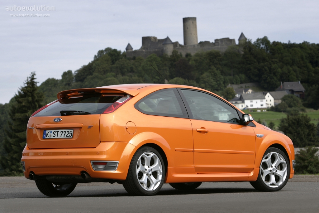 FORD Focus ST 3 Doors specs & photos 2004, 2005, 2006, 2007, 2008