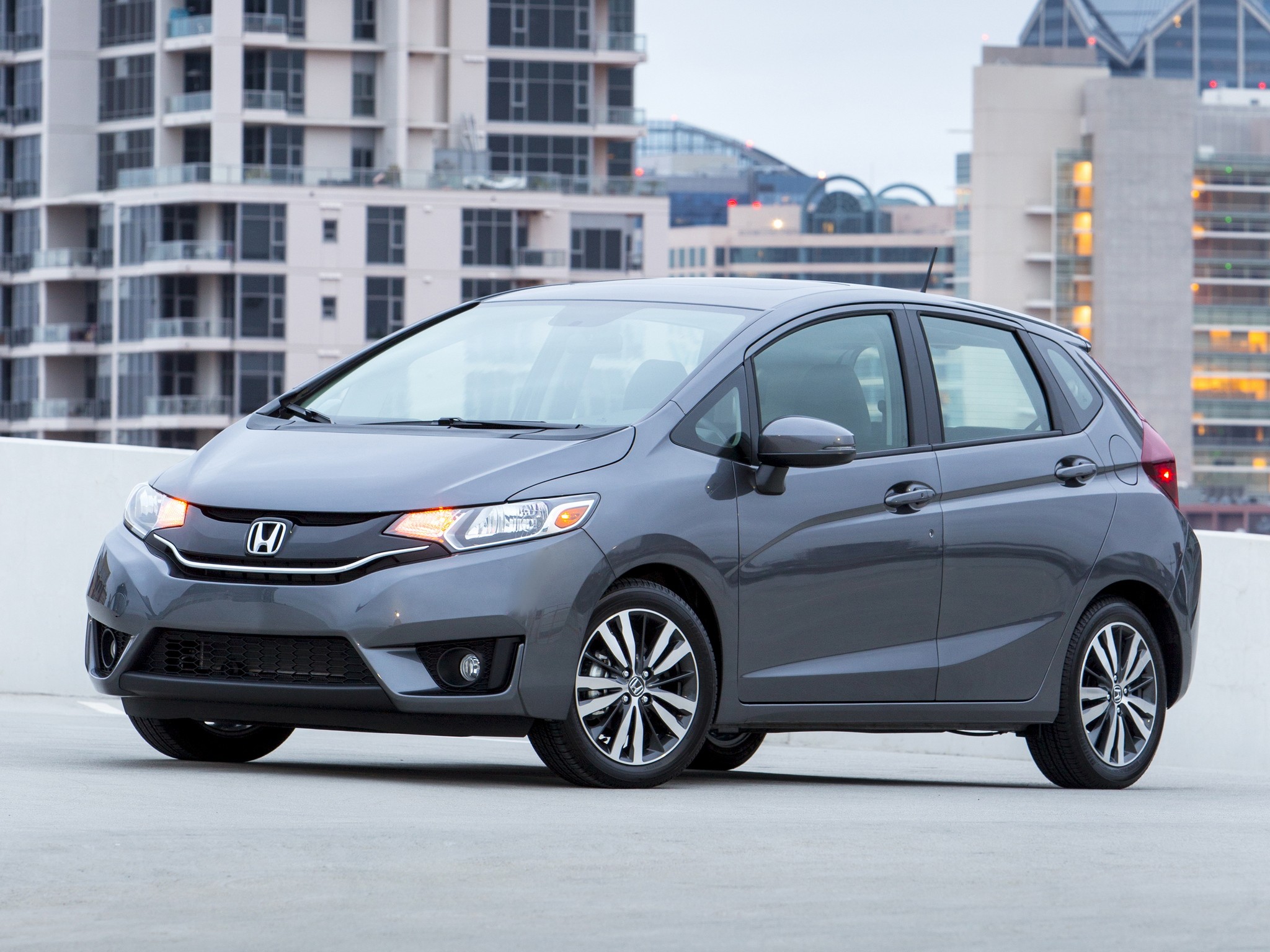 HONDA Jazz/Fit specs & photos 2013, 2014, 2015, 2016, 2017