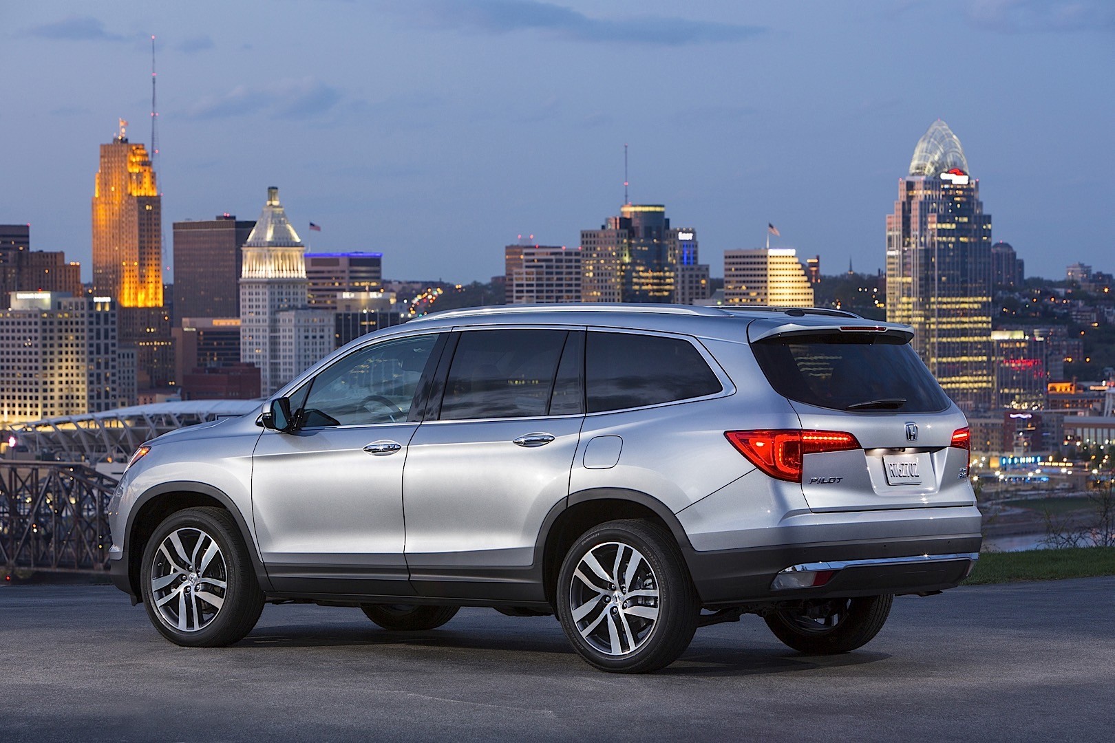 2016 Honda Pilot Specs, Performance & Photos - autoevolution