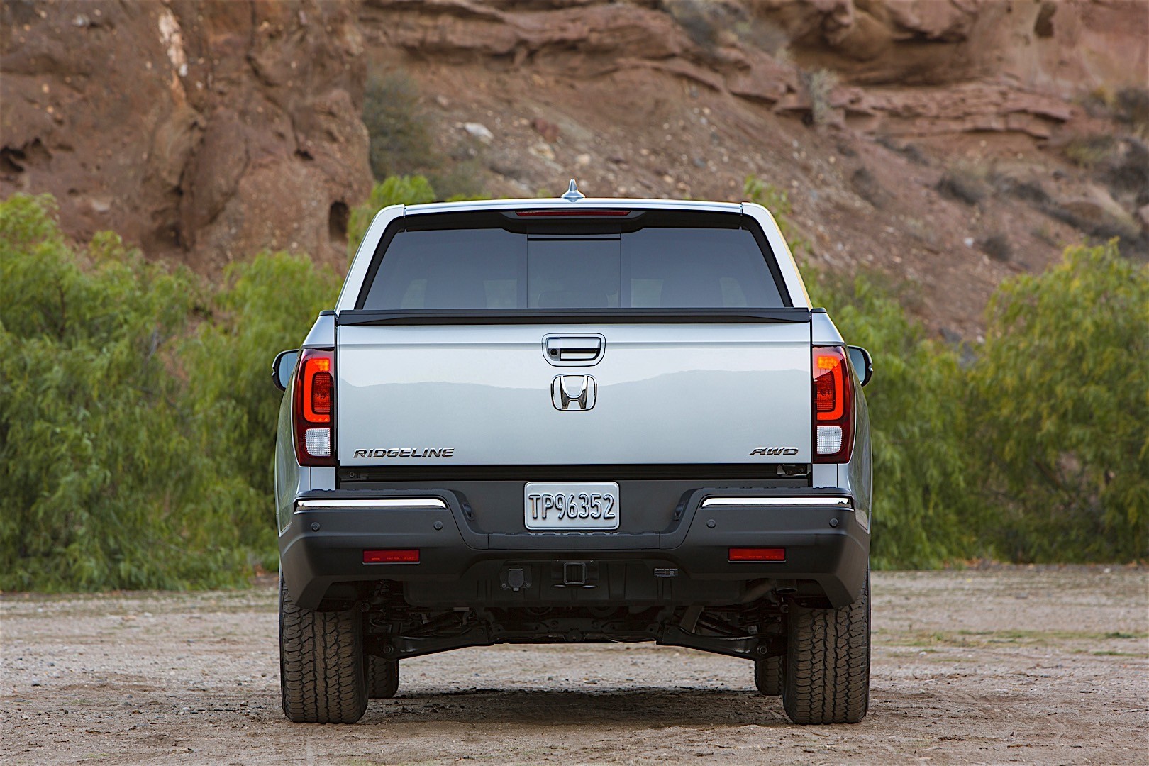 2017 Honda Ridgeline Specs & Photos autoevolution