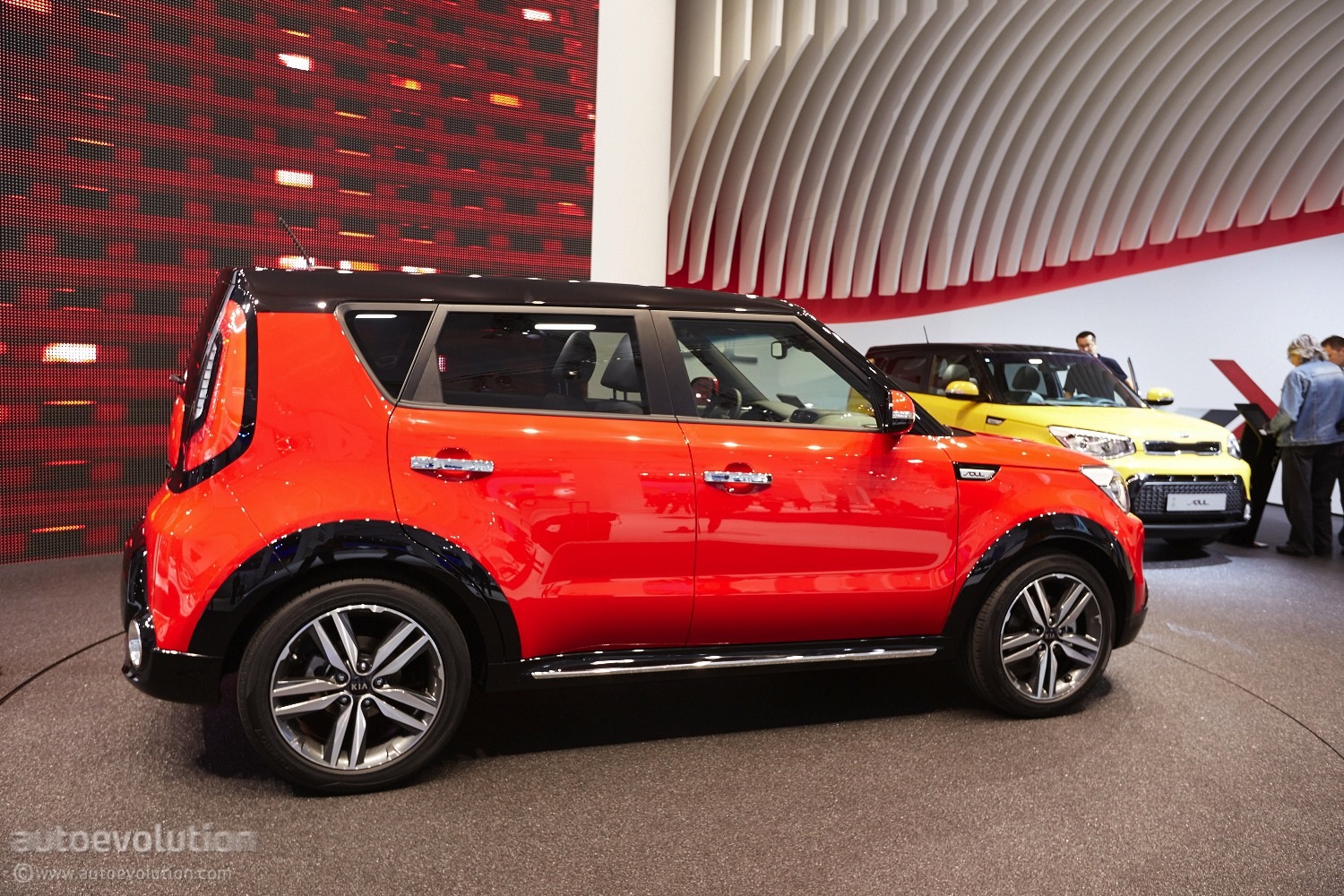 KIA Soul specs & photos 2013, 2014, 2015, 2016, 2017, 2018