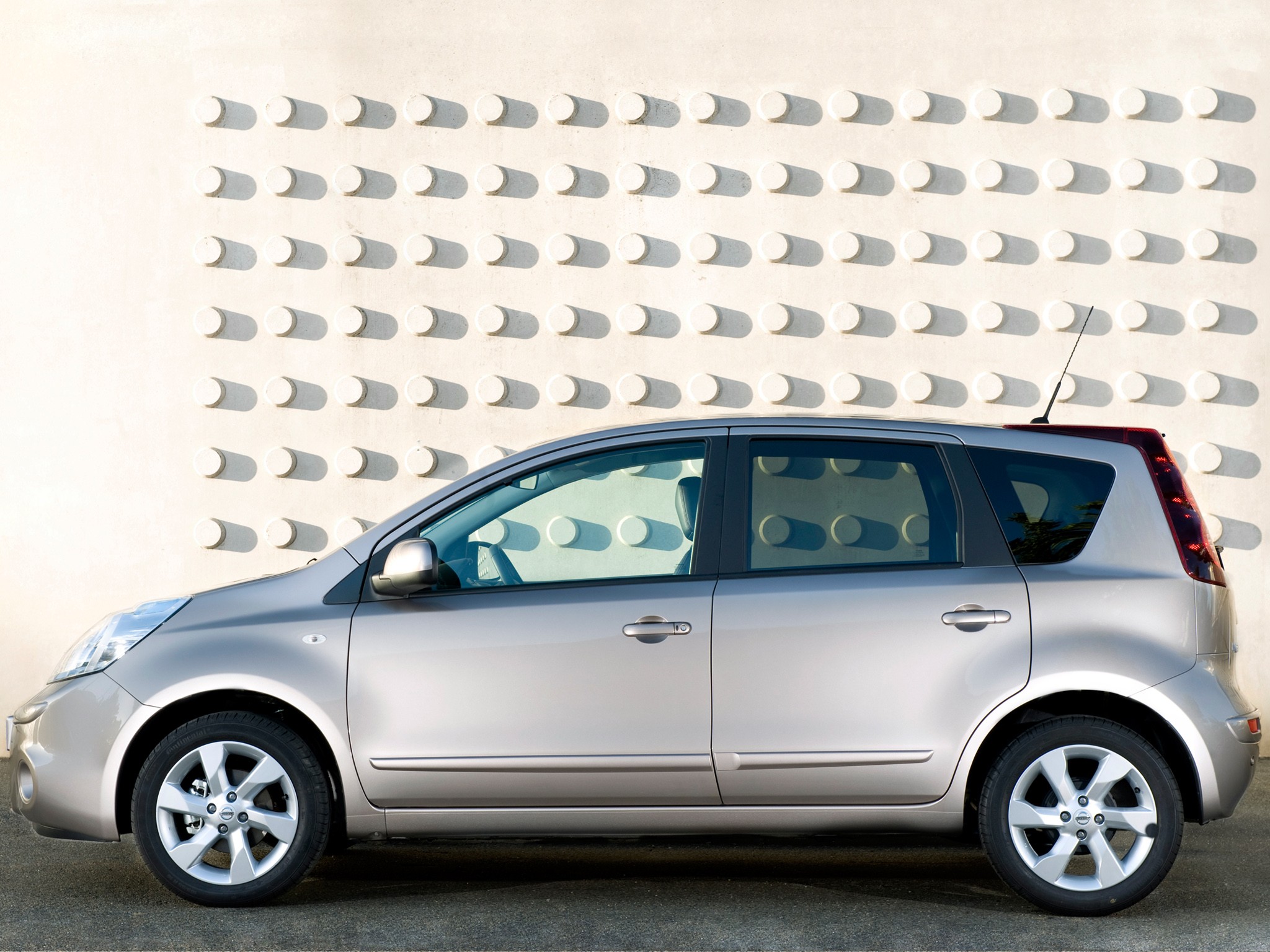 NISSAN Note Specs & Photos 2008, 2009, 2010, 2011, 2012 autoevolution