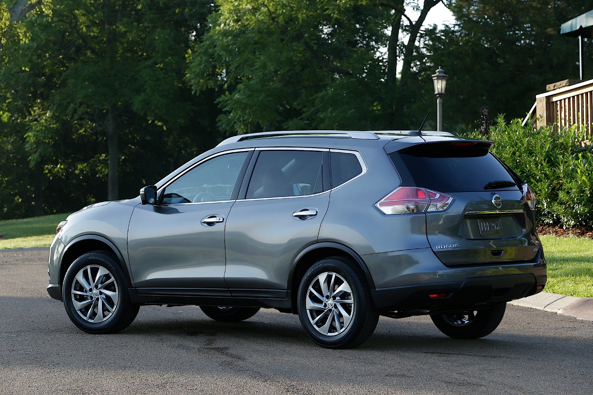 NISSAN Rogue specs 2013, 2014, 2015, 2016 autoevolution