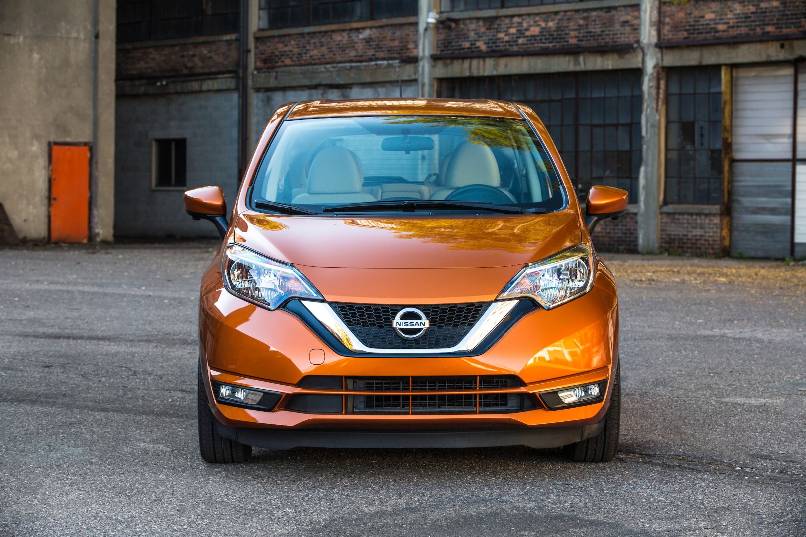 NISSAN Versa/Note Specs & Photos 2017, 2018, 2019, 2020, 2021, 2022