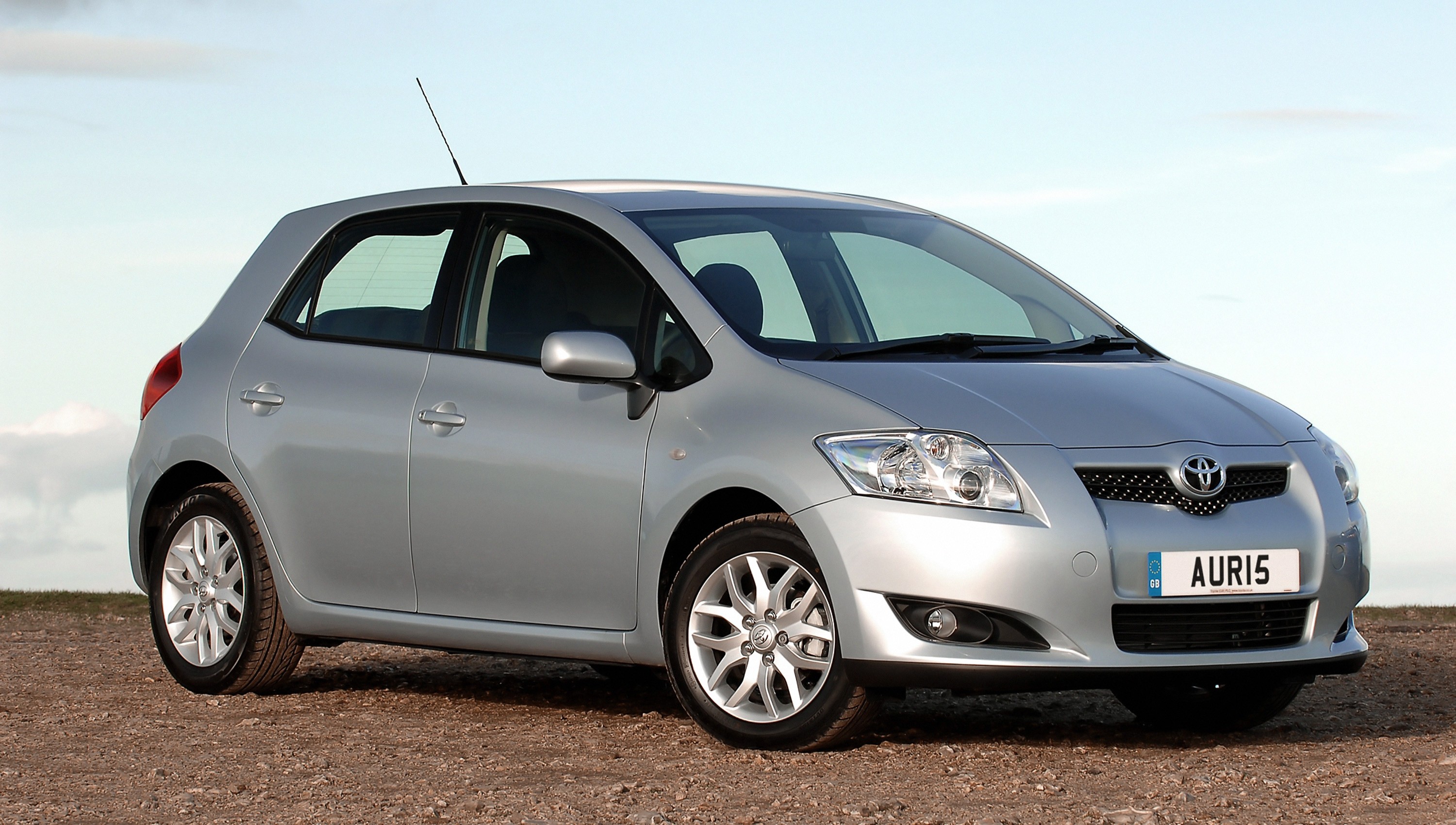 TOYOTA Auris 5 Doors specs & photos 2006, 2007, 2008