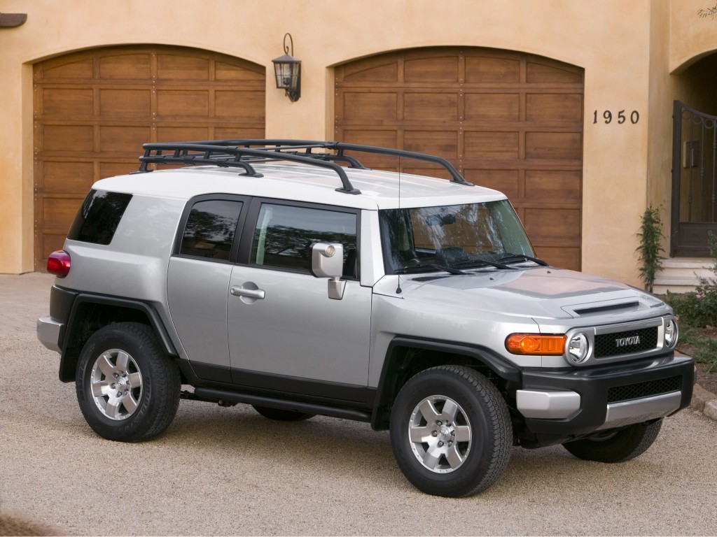 TOYOTA FJ Cruiser specs & photos 2006, 2007, 2008, 2009, 2010
