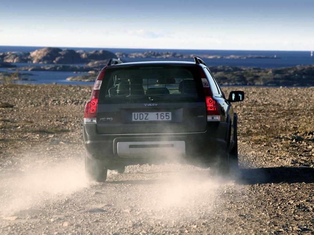 VOLVO XC70 specs & photos 2004, 2005, 2006, 2007 autoevolution