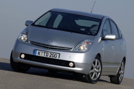 2004 Toyota Prius Specs, Performance & Photos - autoevolution