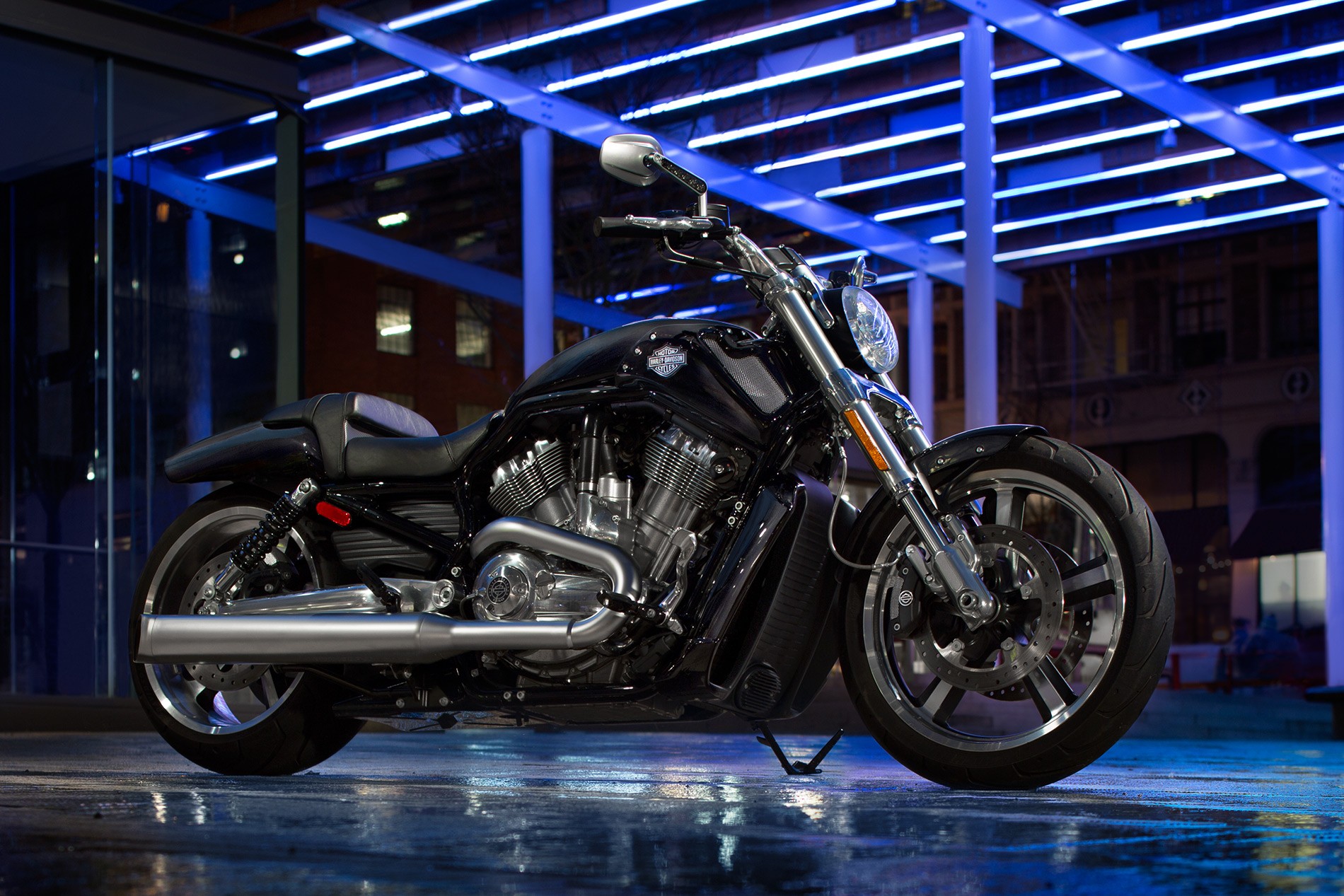 HARLEY DAVIDSON VROD MUSCLE specs 2017, 2018, 2019