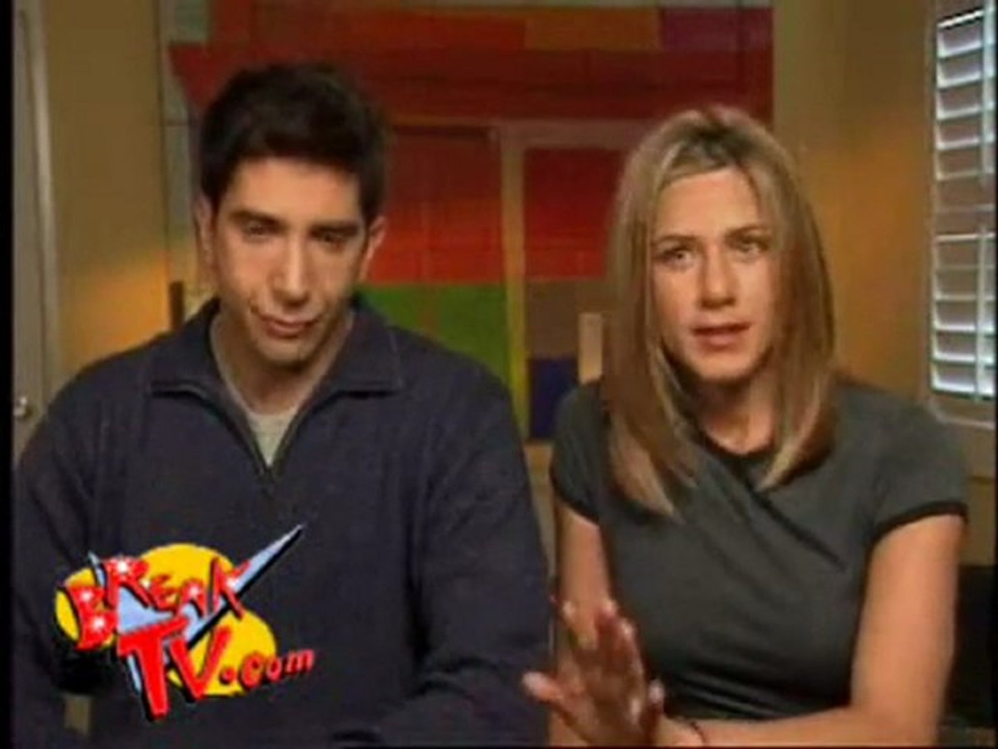 Fans want to know if david schwimmer and jennifer aniston are dating in real life credit: Jennifer Aniston David Schwimmer Break Tv Interview Video Dailymotion
